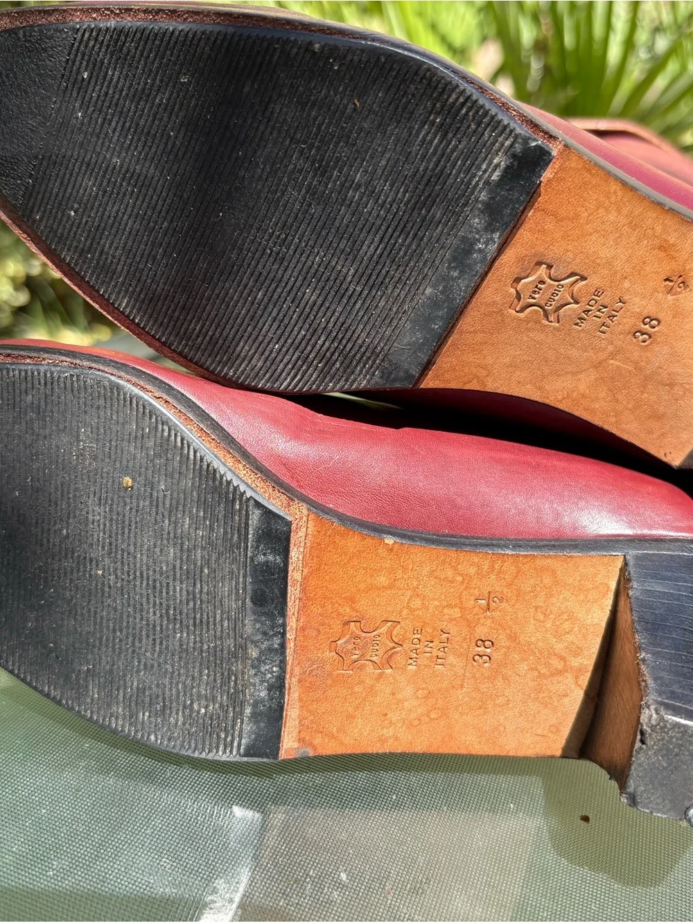 Vintage Italian Burgundy/Gold Trim Leather Slouch EU Size 38 Mid-calf Heels - Picture 8 of 9